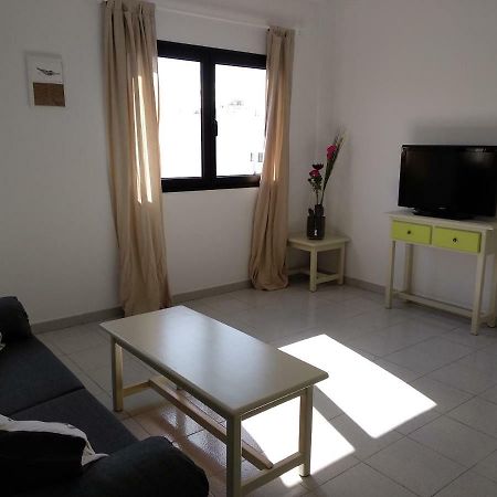 Apartamento Malvasia Vv Аресифе Екстериор снимка